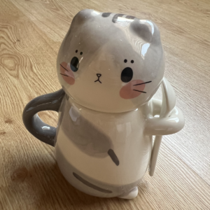 Pocillo de Gatico con cuchara y tapa